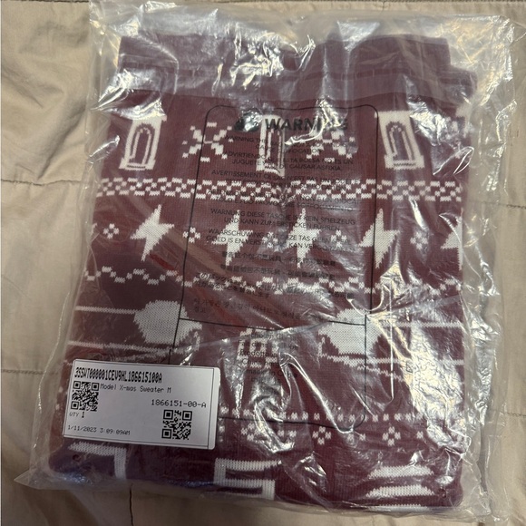 Tesla Model X-Mas Sweater Medium Size - Picture 4 of 5